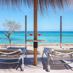 Ferrer Concord & (adults Only) Hotel